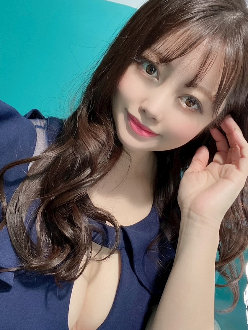 妃 えりな