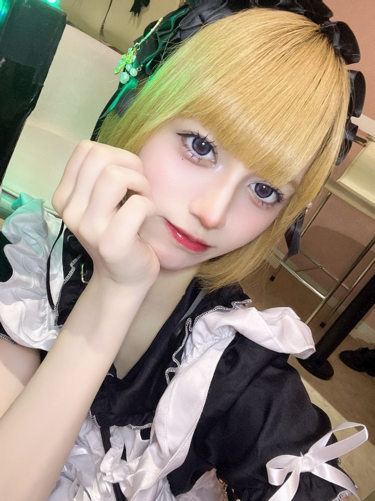 てぃな