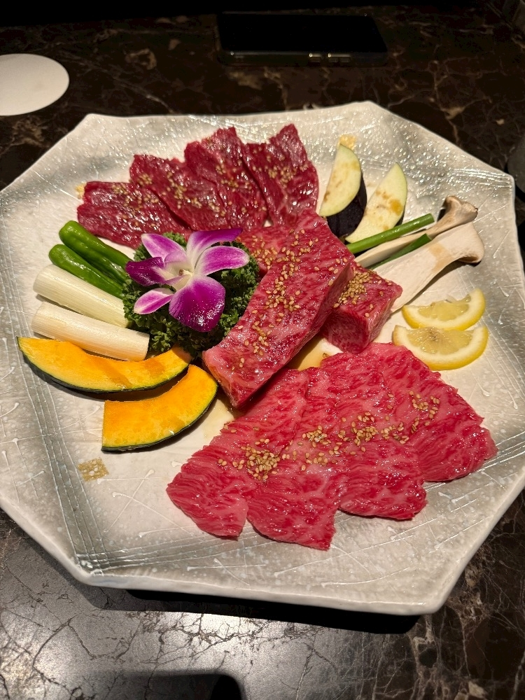 朝倉 しおり