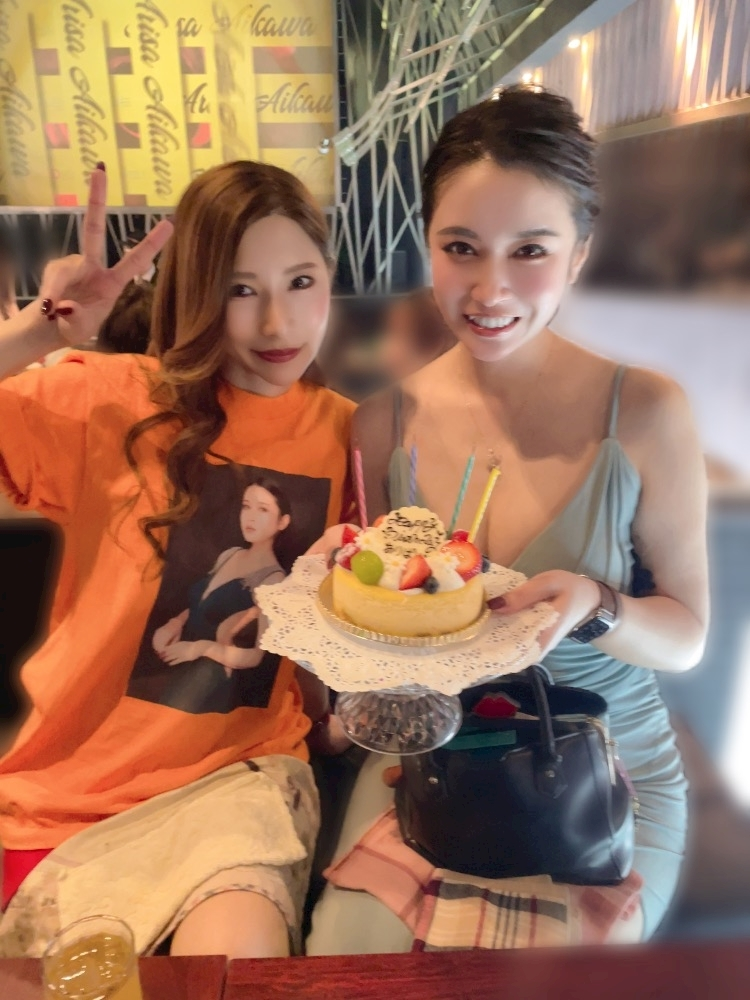 愛羽 仁美