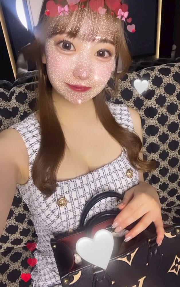 白咲 莉桜