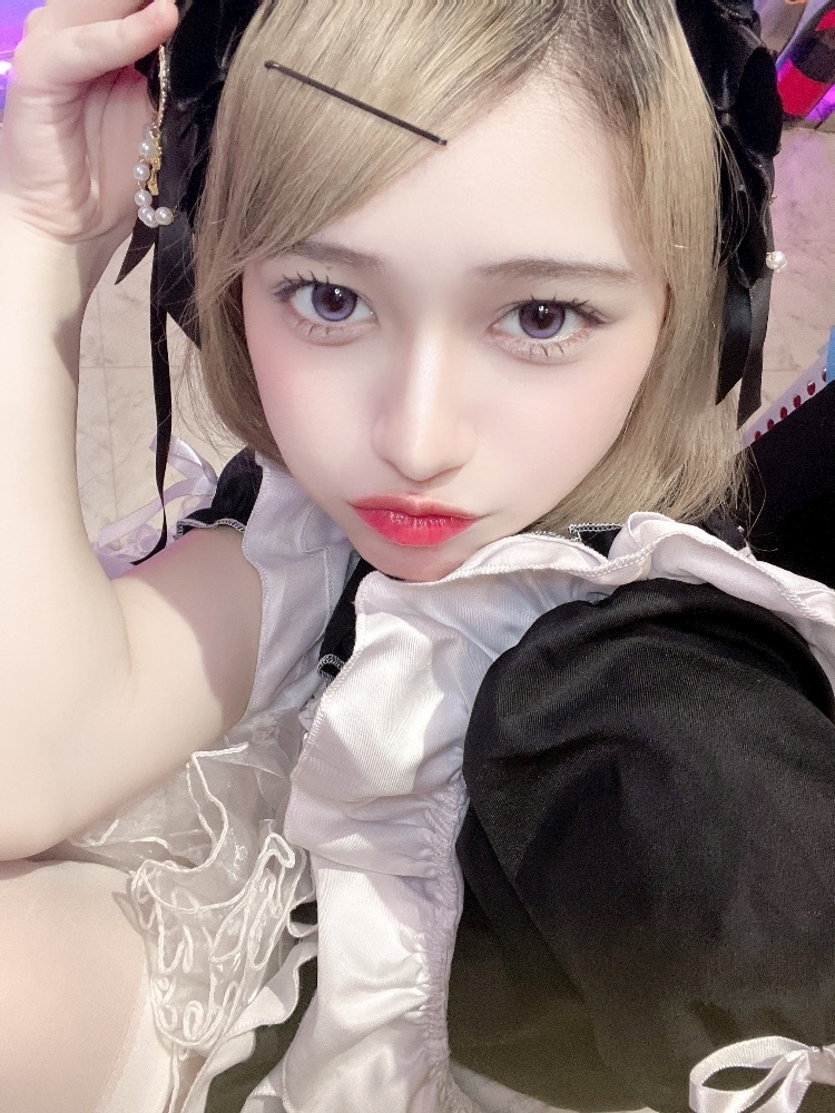 てぃな