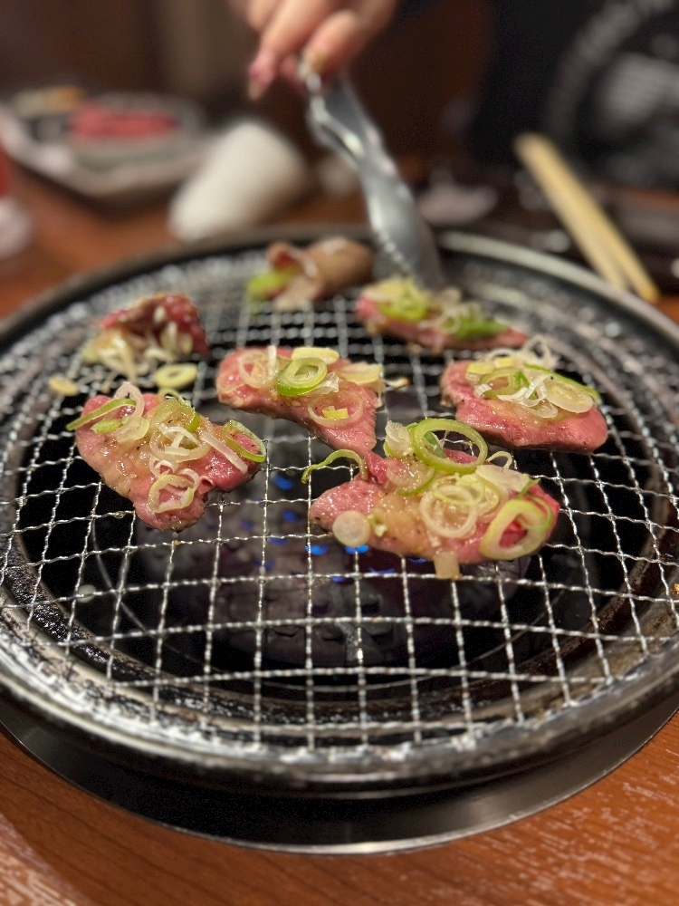 美月 ひな