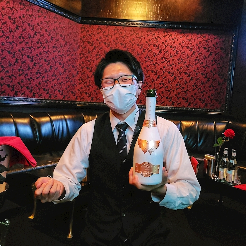 ミカ