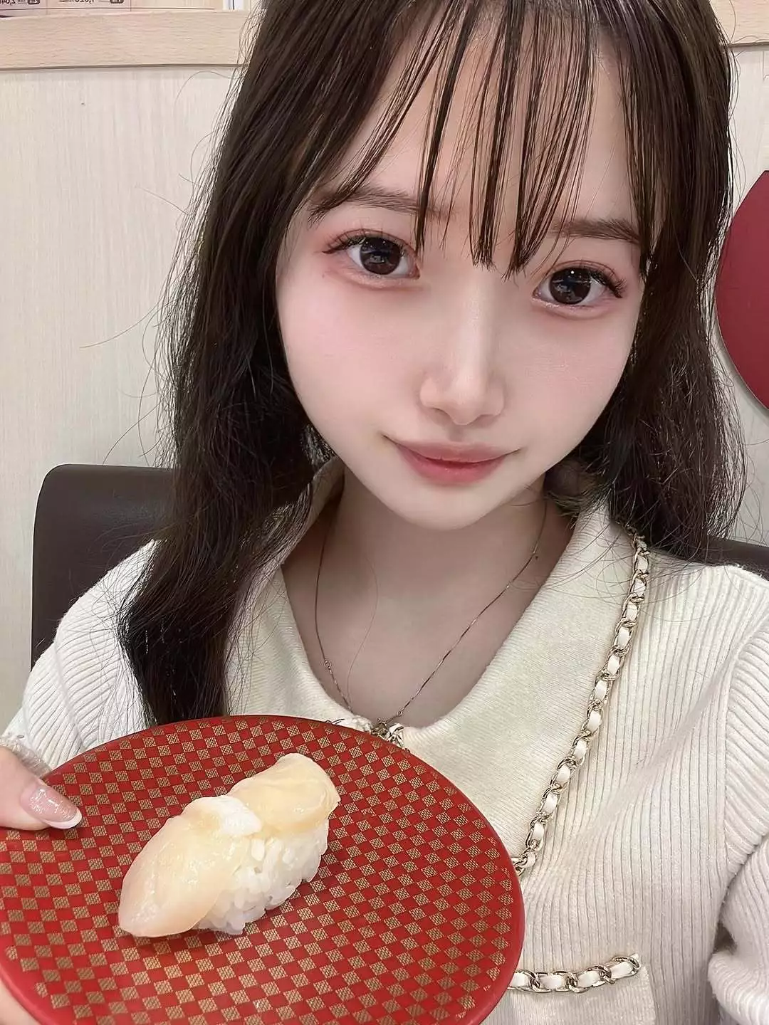 みいな