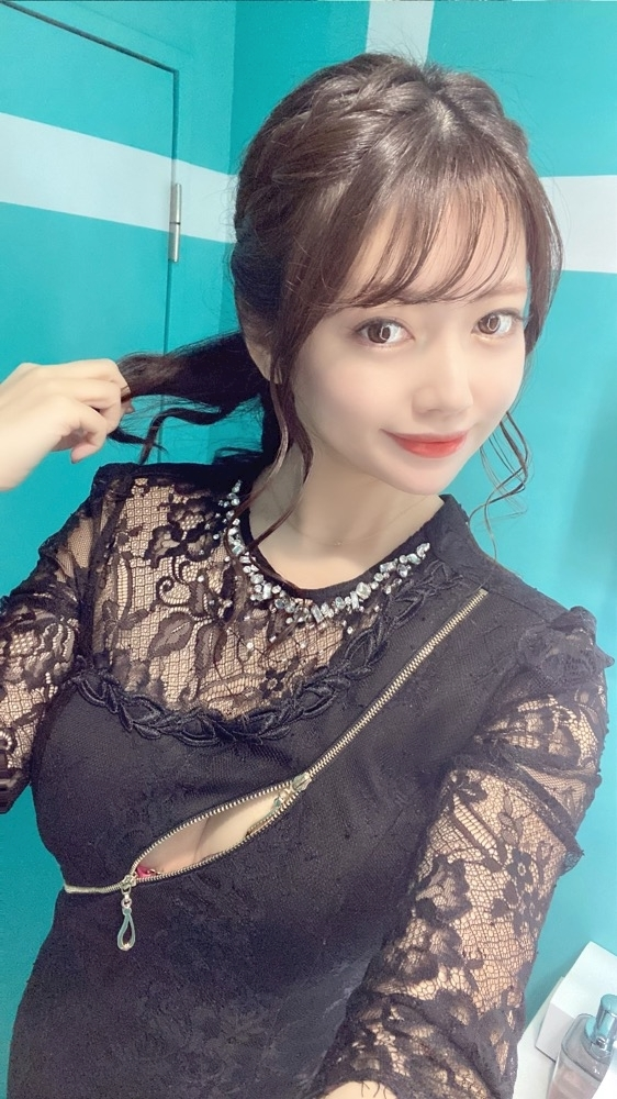 妃 えりな