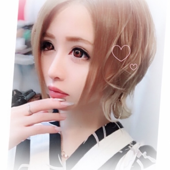 華 水輝
