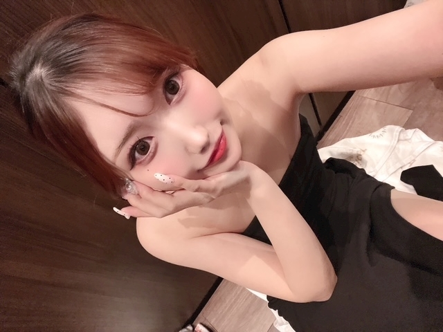 美波 ななみ