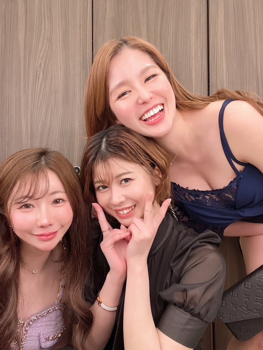 黒輝 りさ