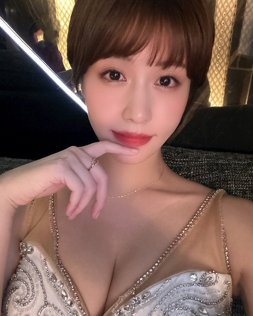 泉 りさ