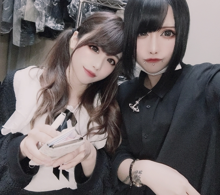もぐこ