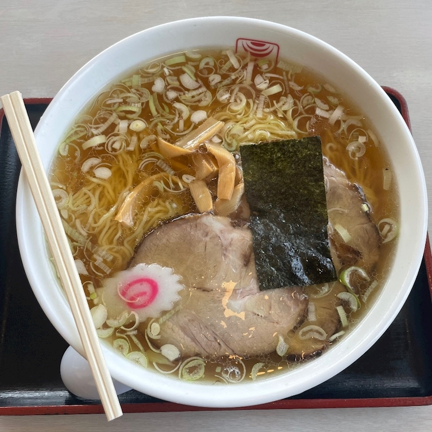 みら