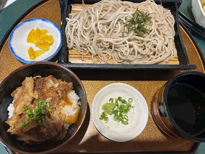 美月