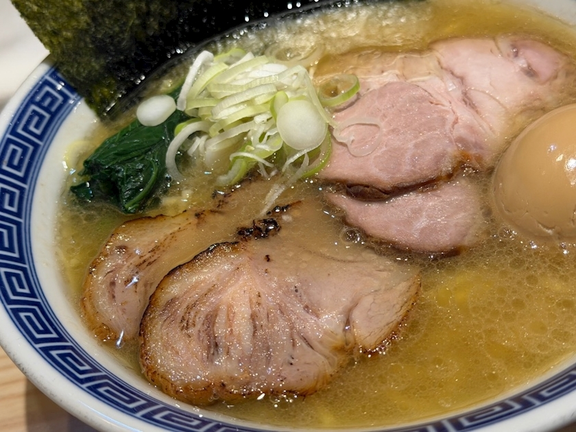 めい
