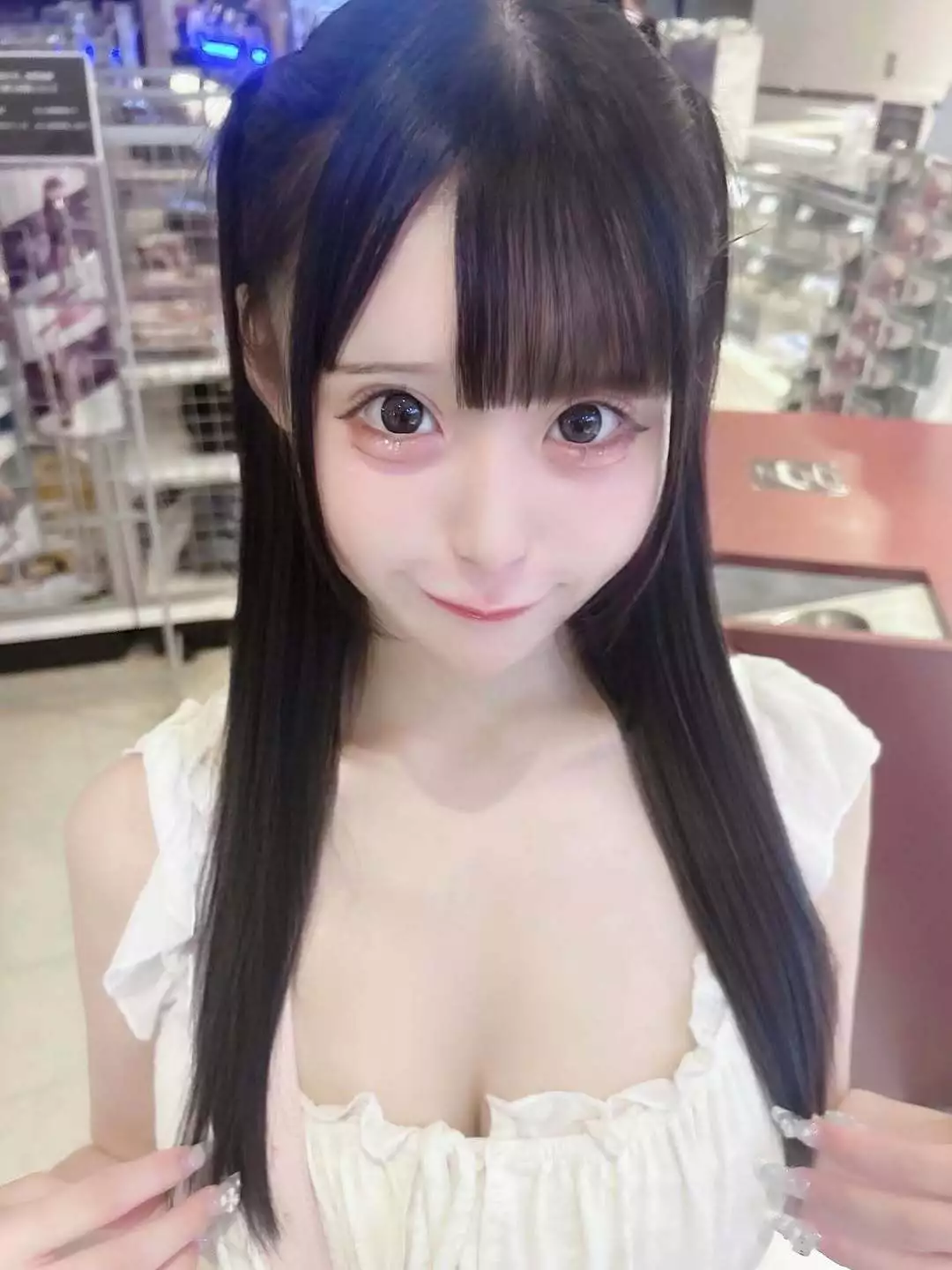 水無月 ゆゆ