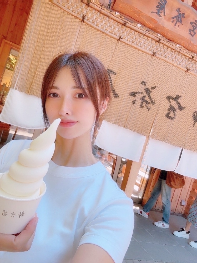 夏目 りょうこ