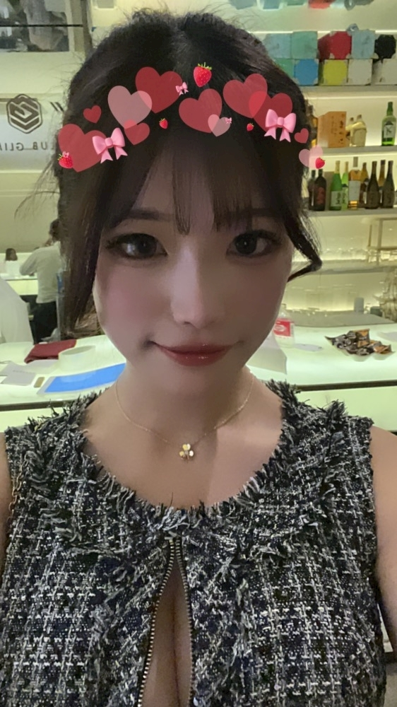 葉月 ひろみ