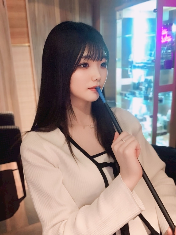 三鷹 真綺