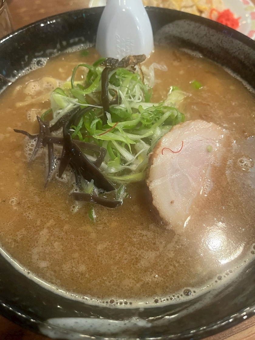 黒輝 りさ