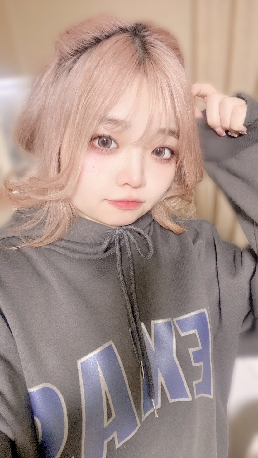 美吉 アユム