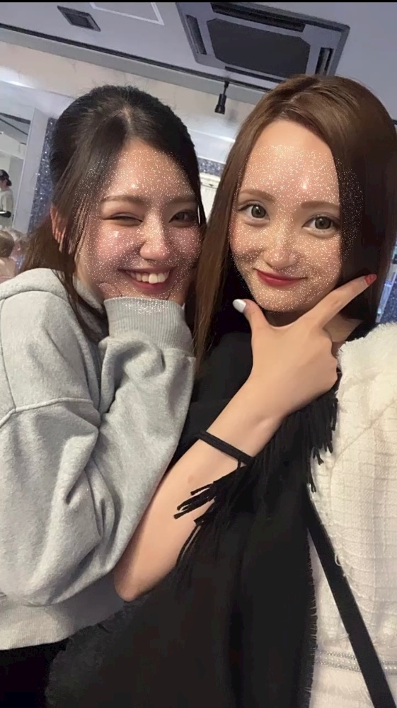 あや