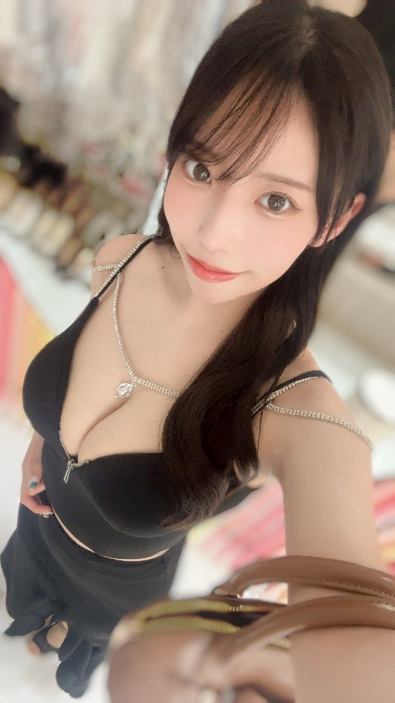 皐月 いおり