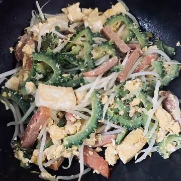 如月 凛