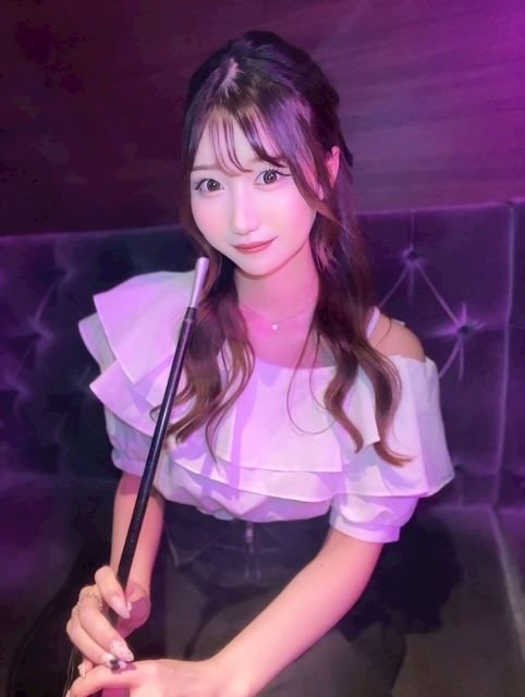 美波 ななみ