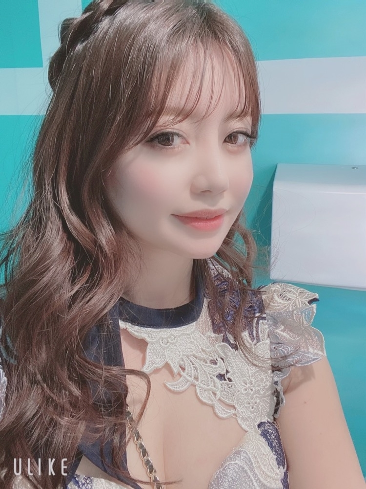 妃 えりな