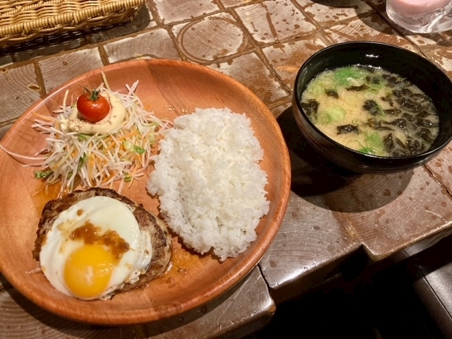 夏樹 あや