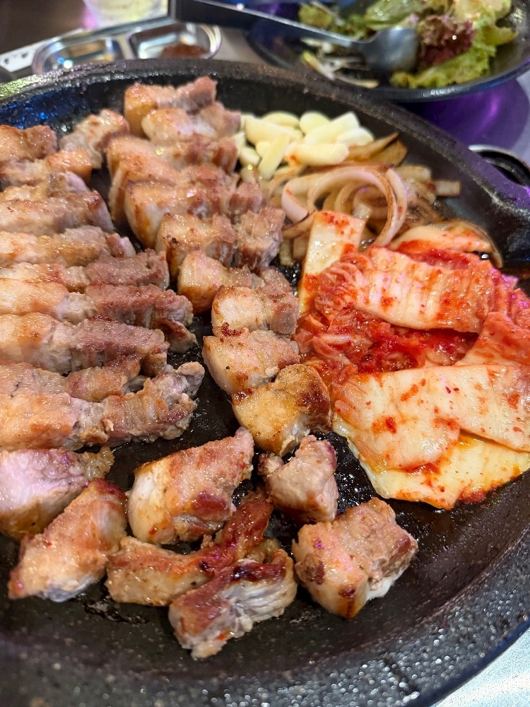 めい