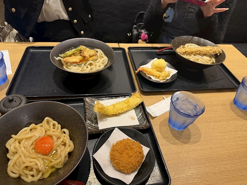 きょう