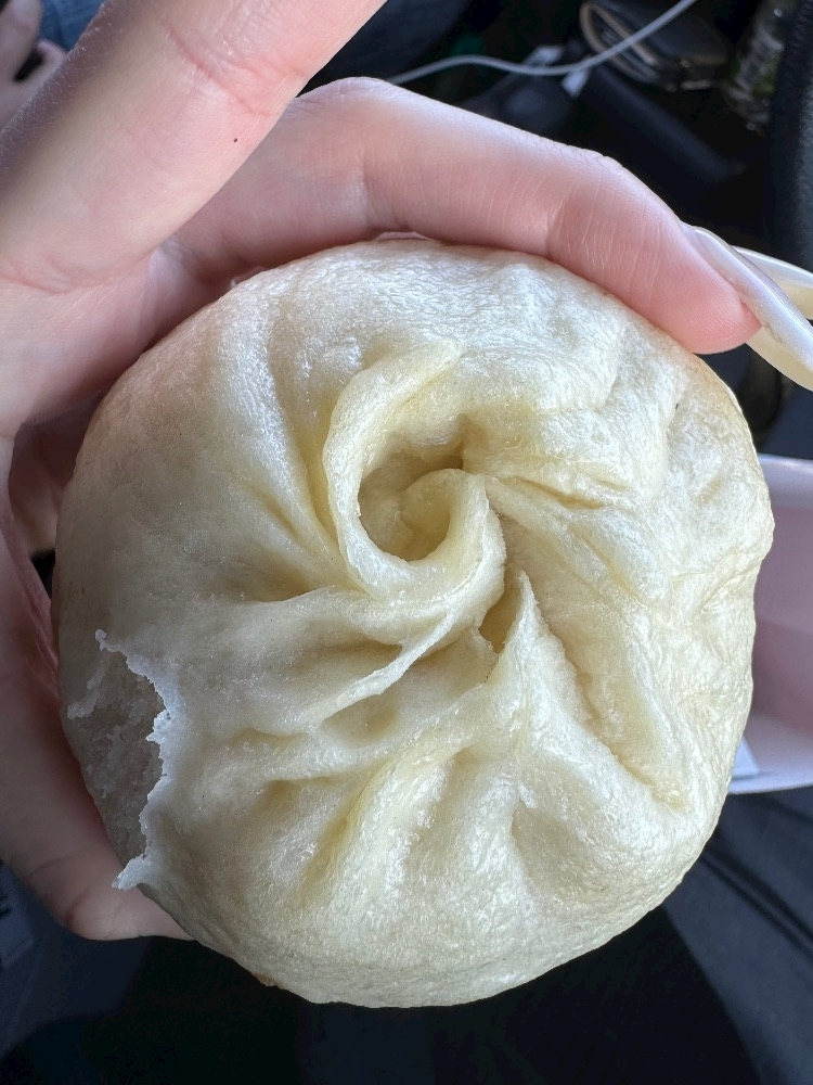 葉山 ゆうり