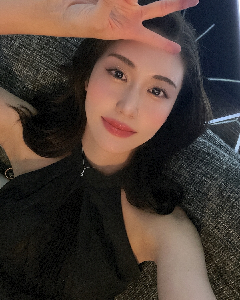 泉 りさ