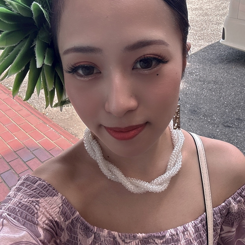 美月 ひな