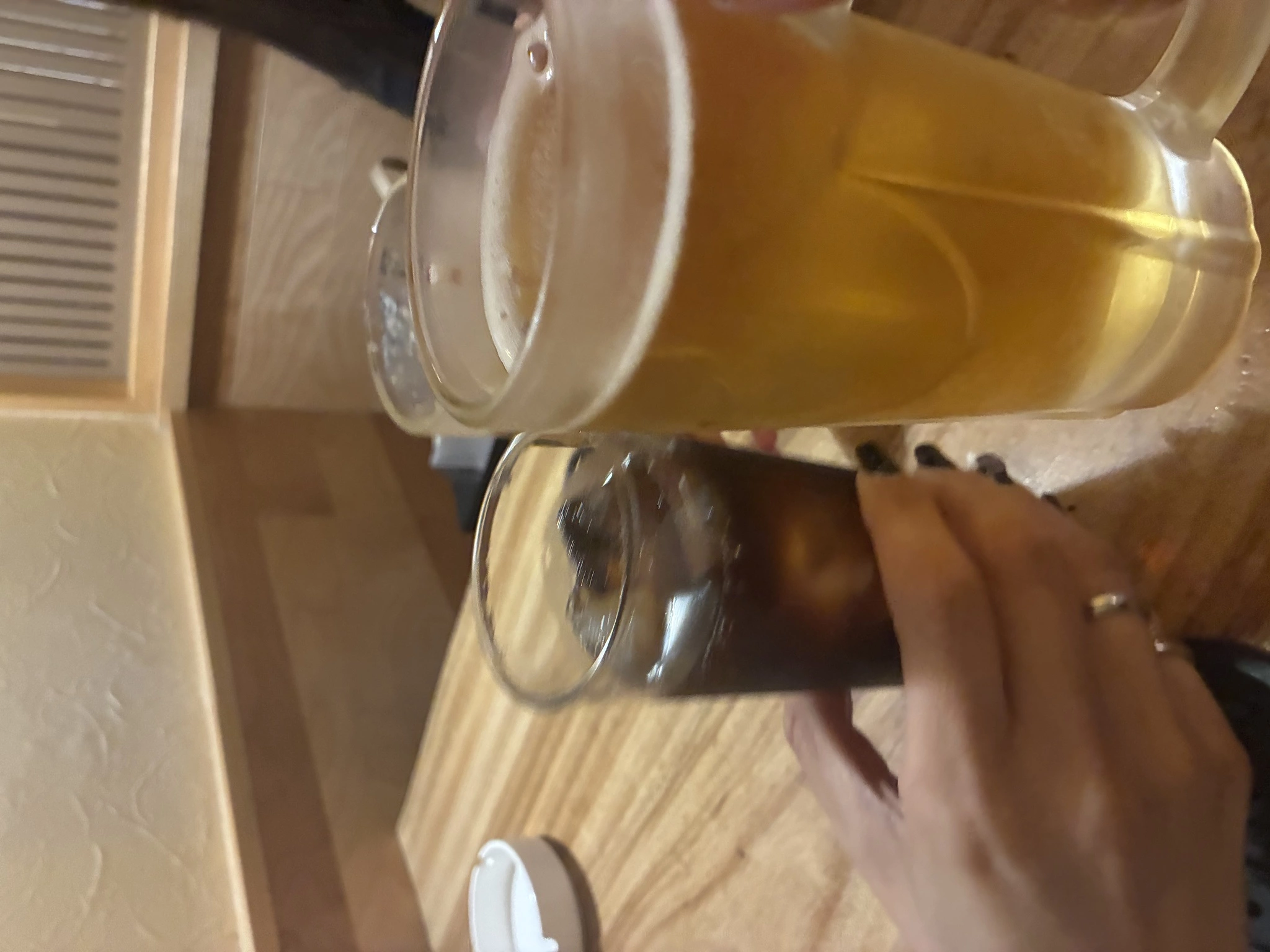 あや