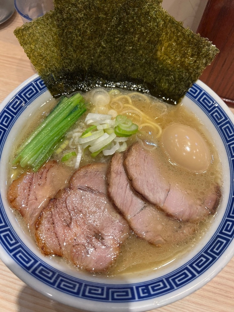 めい