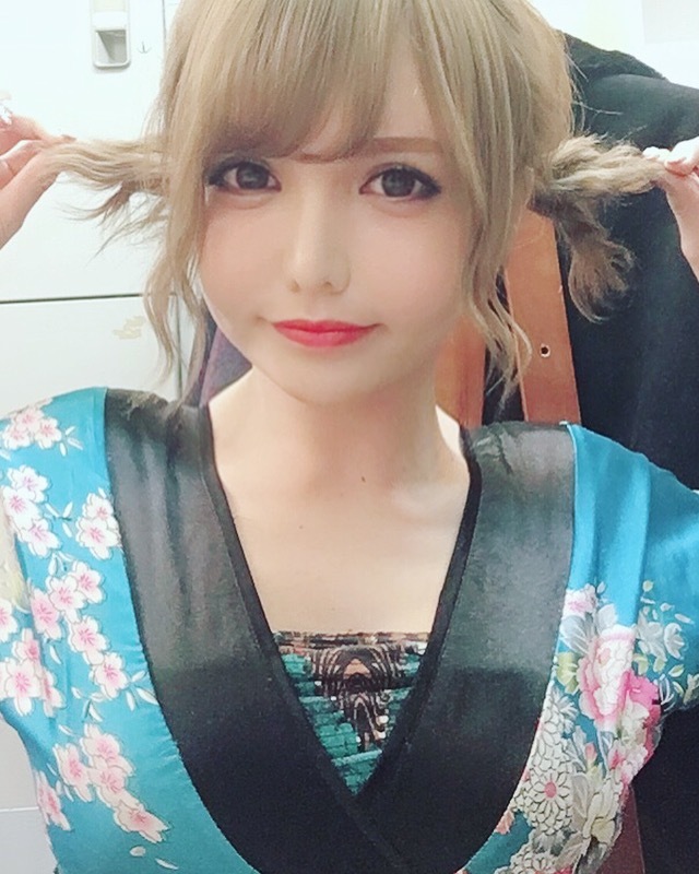 月島 アンナ