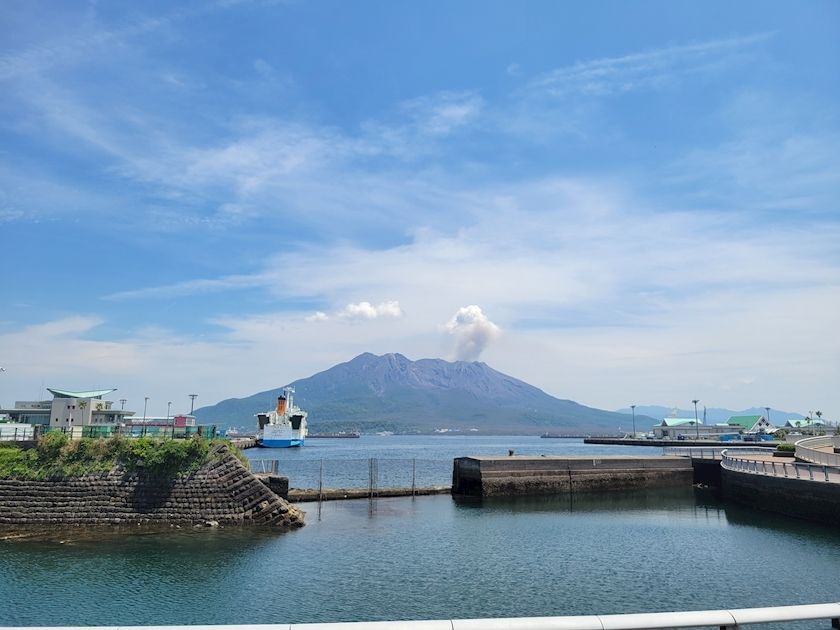 すーざん