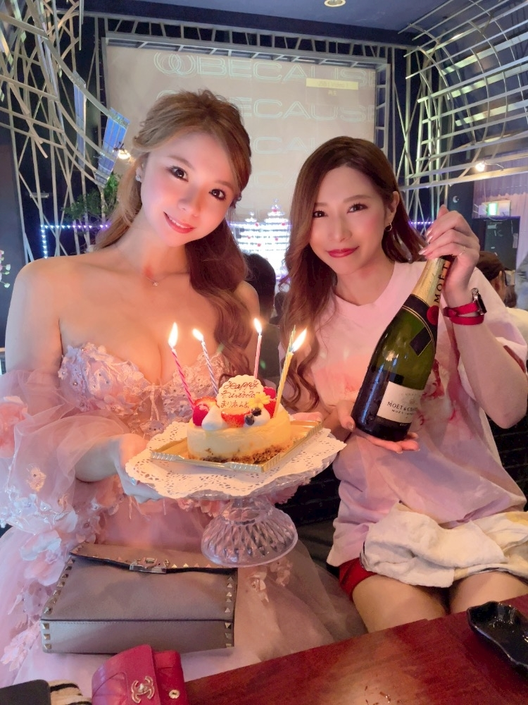 愛羽 仁美