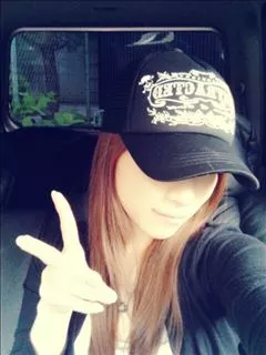 愛羽 仁美