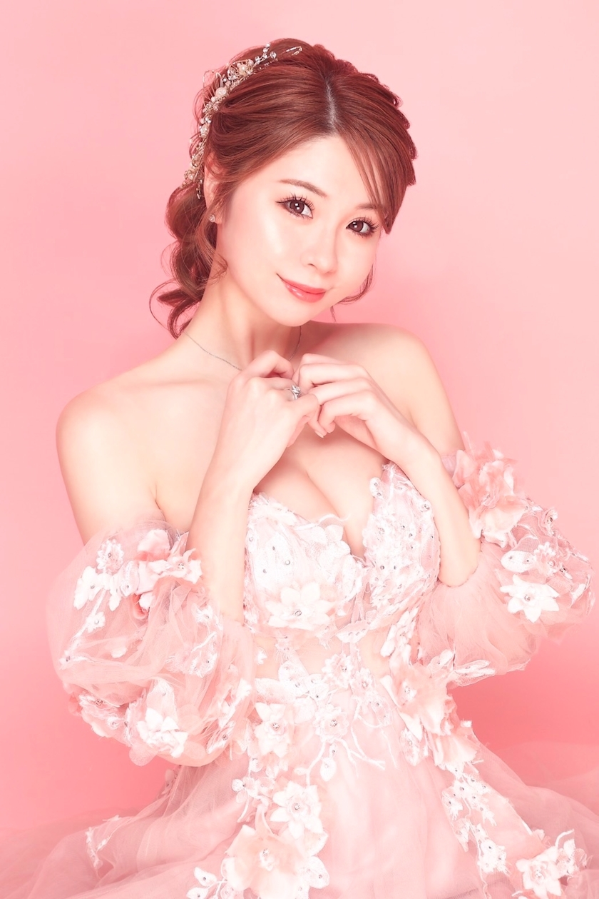 愛羽 仁美