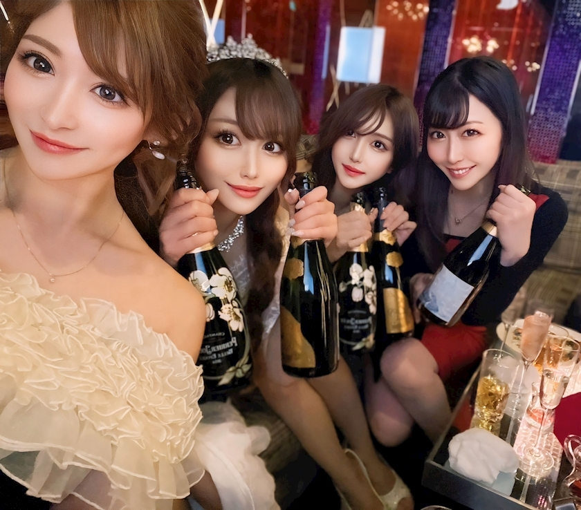 美波 あいか
