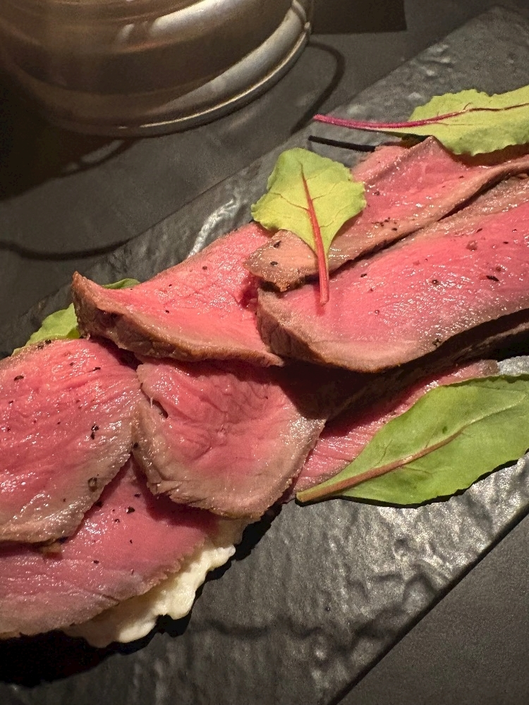 佐野 エマ