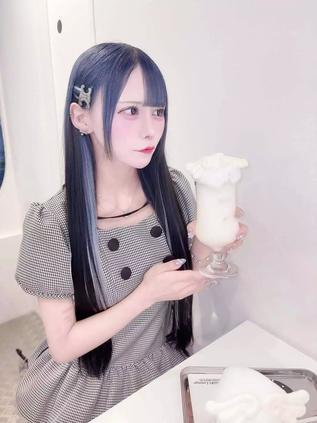 ねるにゅん