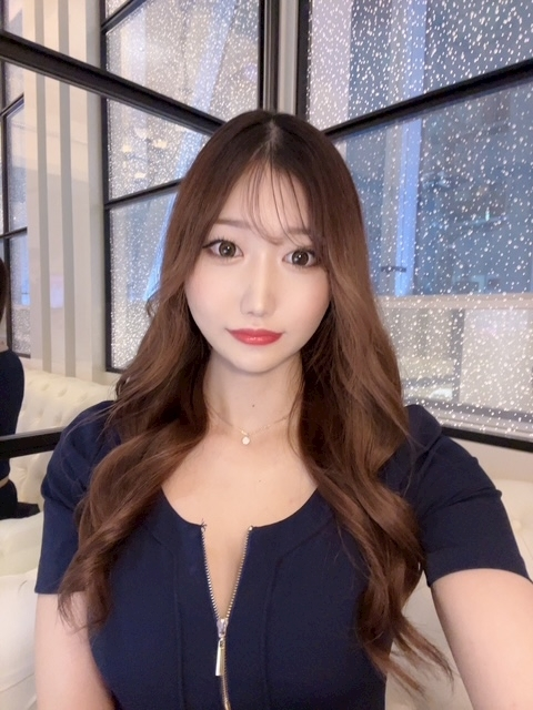 美波 ななみ