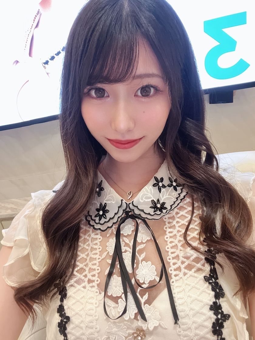 天乃 りさ