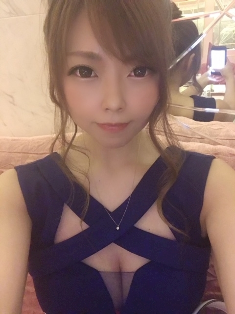 夏樹 あや