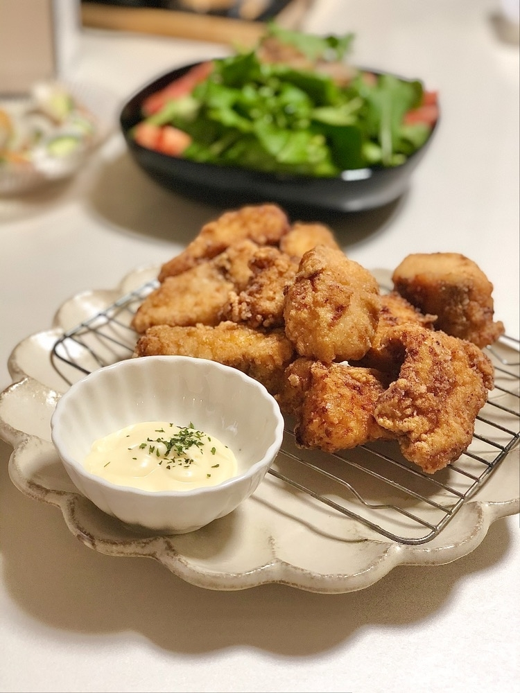 華