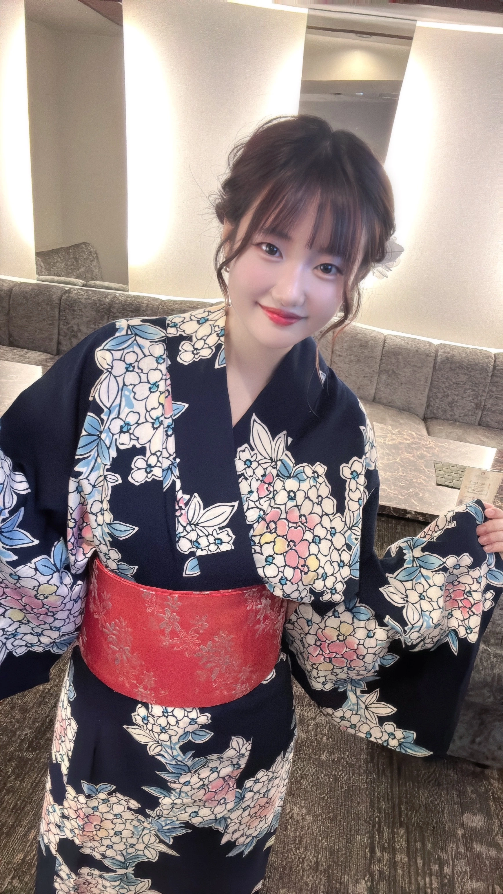 あいな